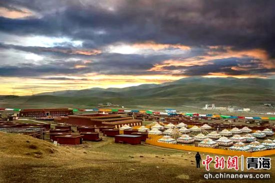 海晏县，阳光照耀下的温馨日常画卷