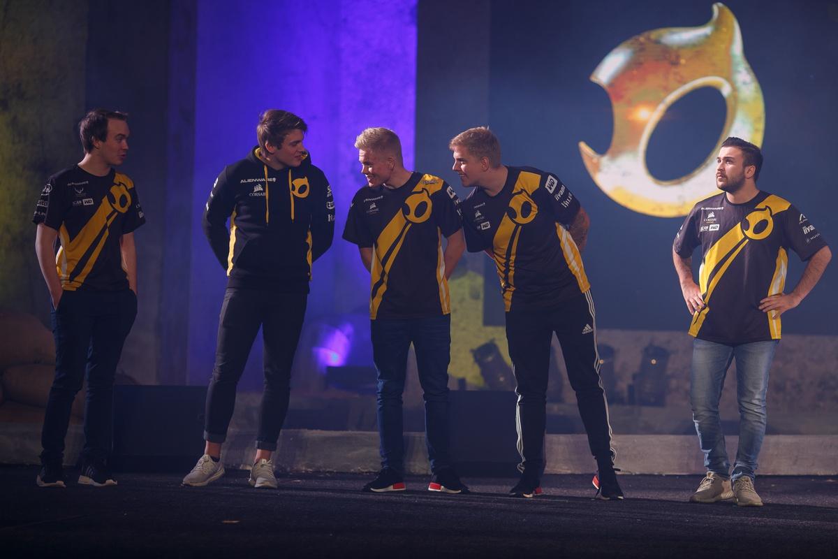 Dignitas,演员内心独白与对话解析