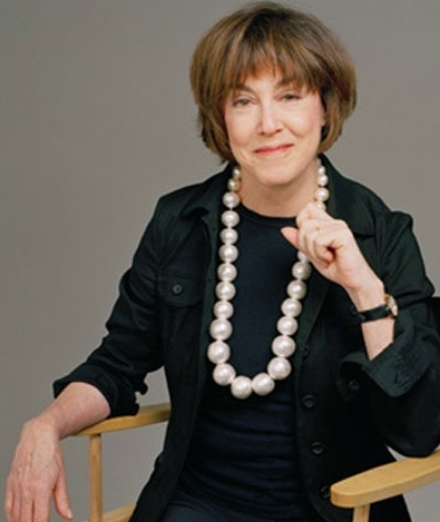 诺拉·伊弗龙,探寻女性成长与自我救赎的旅程