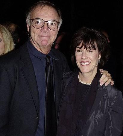 诺拉·伊弗龙,探寻女性成长与自我救赎的旅程