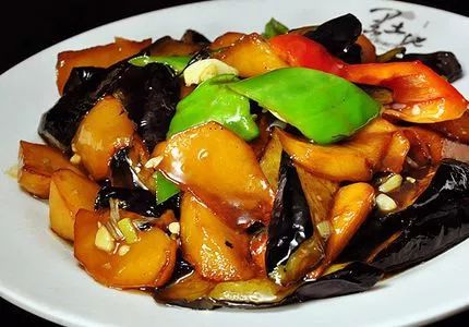 地三鲜，地道风味，家常经典佳肴