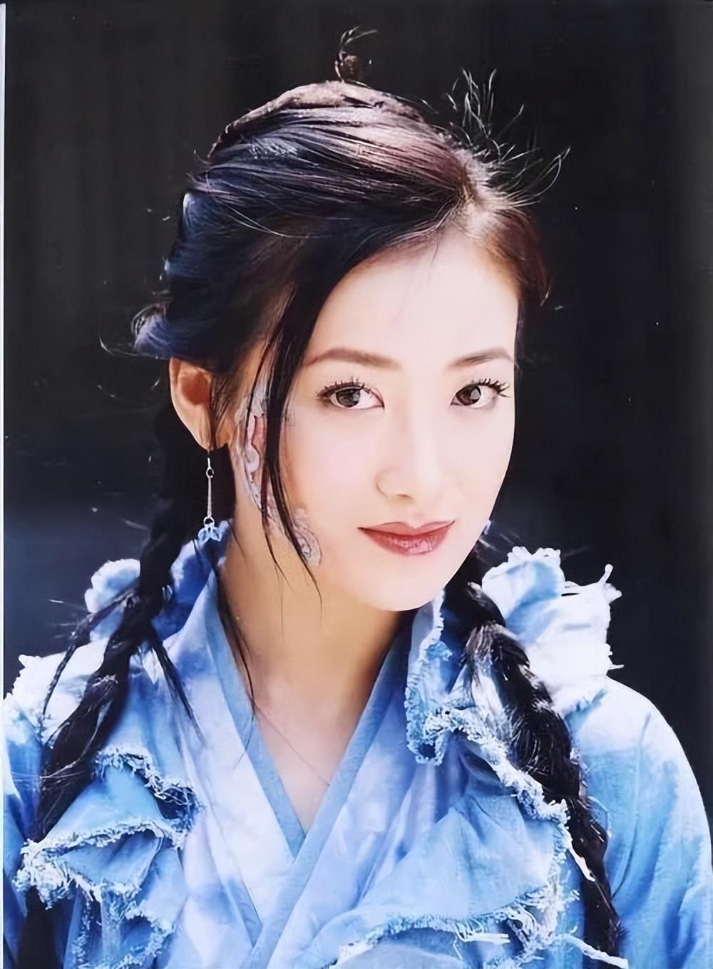 陈紫函演绎东方美学时尚，邂逅你的个性风采